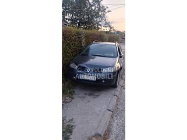 Renault Megane 2004. god. -  kompletan auto u delovima