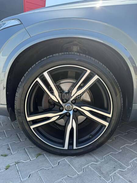 Volvo XC90 R-Design