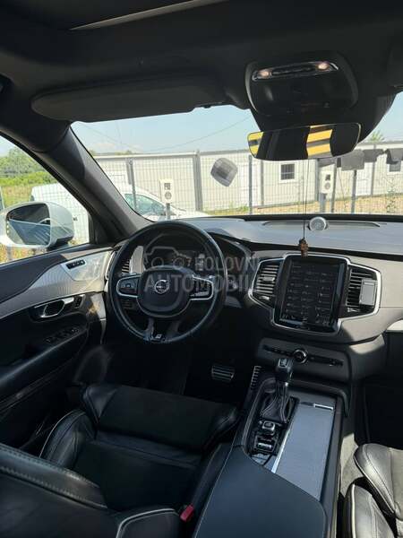 Volvo XC90 R-Design