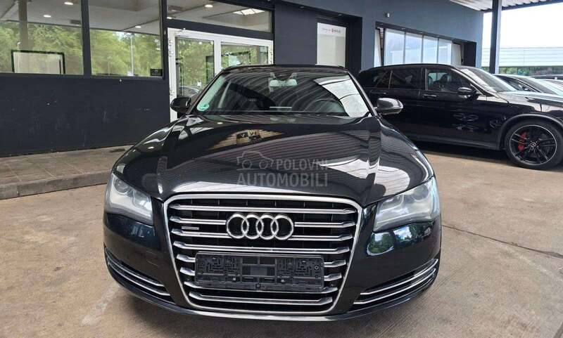 Audi A8 UV0Z