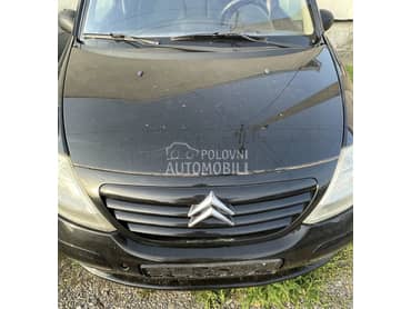 Citroen C3 1.4b robot 2005. god. -  kompletan auto u delovima