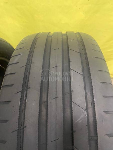 Nokian 225/50 R18 Letnja