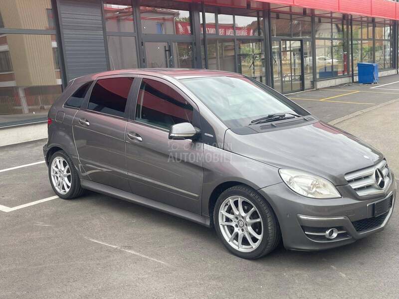 Mercedes Benz B 180 1.7