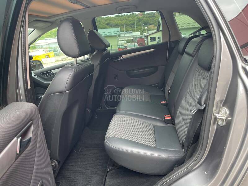 Mercedes Benz B 180 1.7
