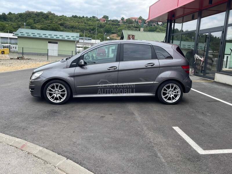 Mercedes Benz B 180 1.7