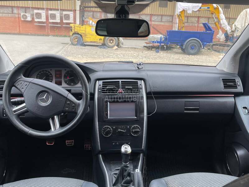Mercedes Benz B 180 1.7