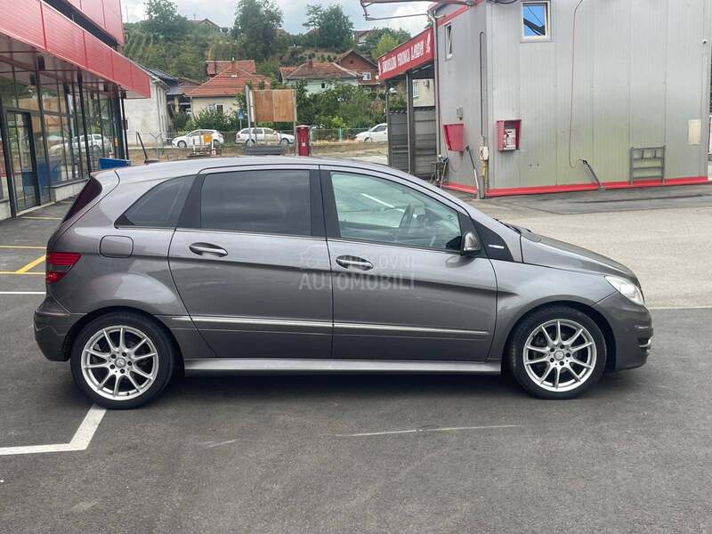 Mercedes Benz B 180 1.7
