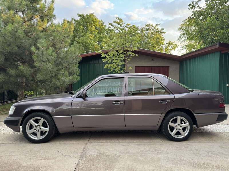 Mercedes Benz W124 200D