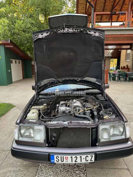 Mercedes Benz W124 200D