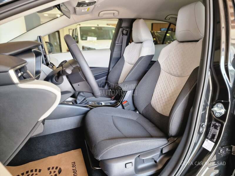 Toyota Corolla 1.5 VVT-i  M/T6 SOL