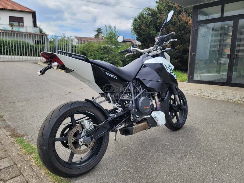 KTM Duke 690