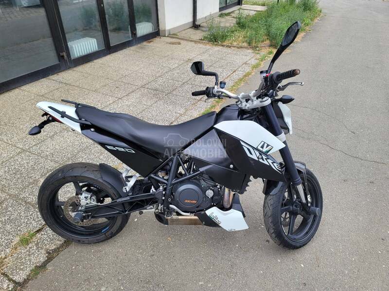KTM Duke 690