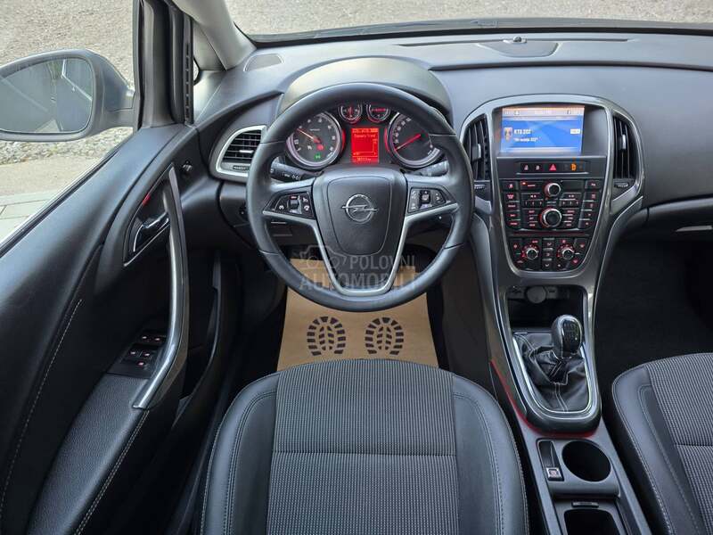 Opel Astra J 1.7 cdti COSMO