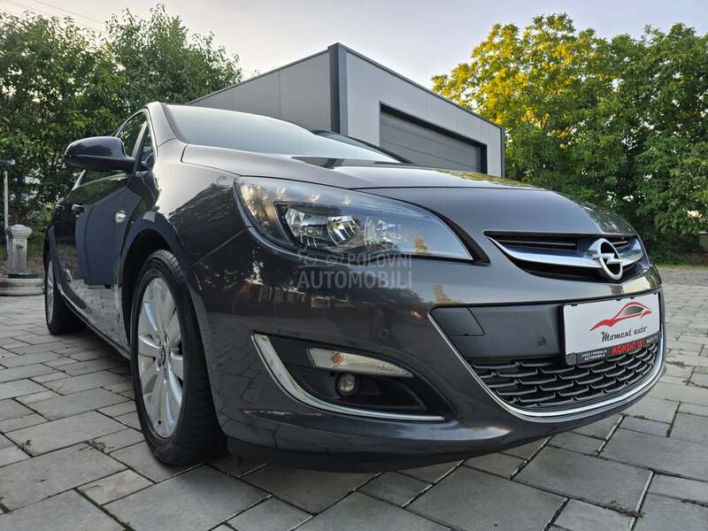 Opel Astra J 1.7 cdti COSMO