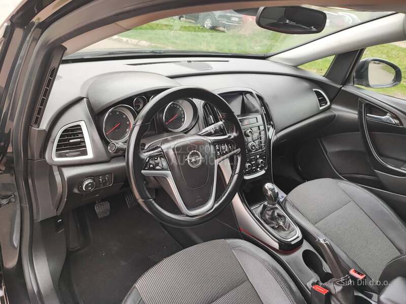 Opel Astra J 1.6CDTI