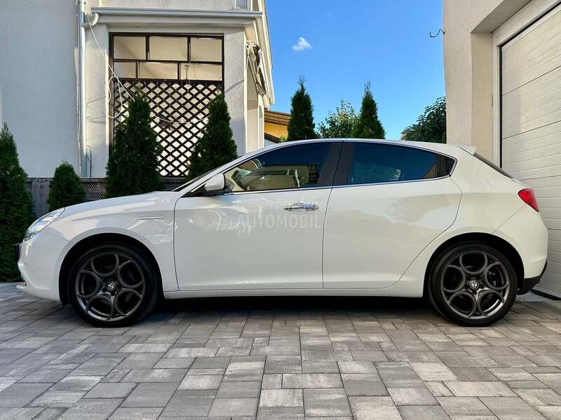 Alfa Romeo Giulietta 2.0JTDM/CH/SERV.K.