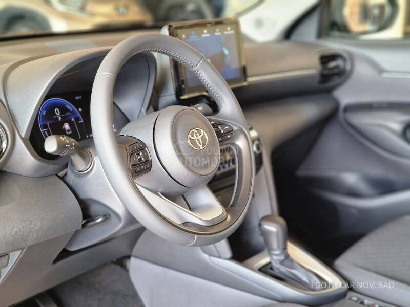 Toyota Yaris Cross 1.5 HEV  E-CVT COOL