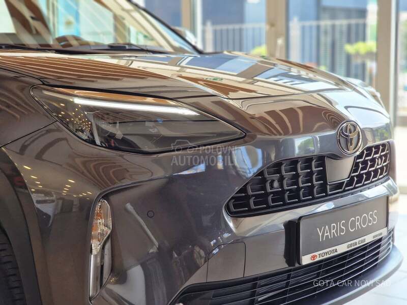 Toyota Yaris Cross 1.5 HEV  E-CVT COOL
