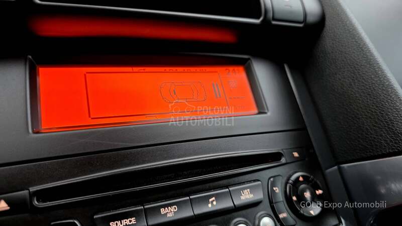Peugeot 3008 1.6 HDi PREMIUM GOLD