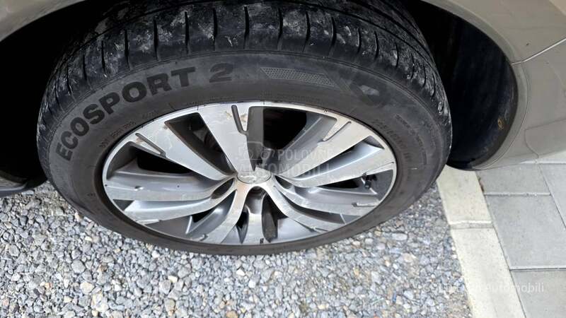 Peugeot 3008 1.6 HDi PREMIUM GOLD