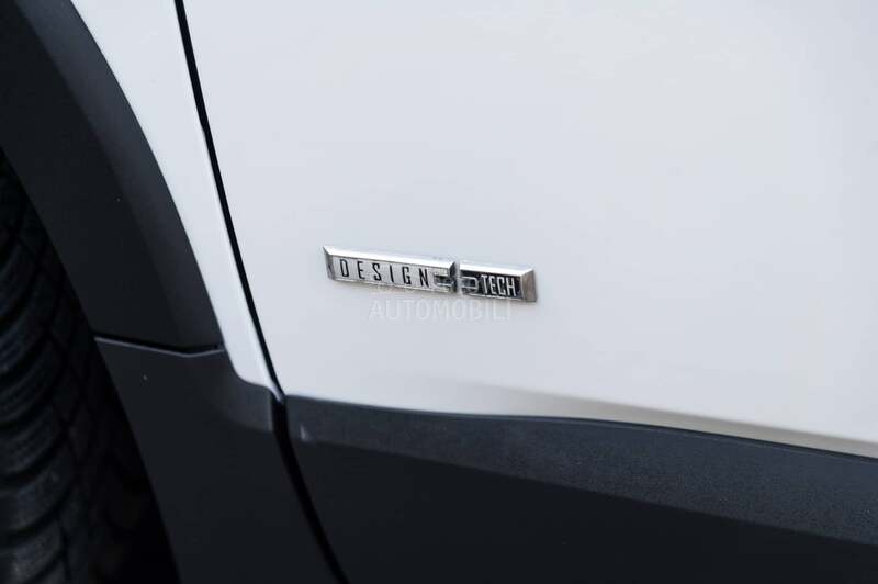 Opel Crossland X  DESIGN TECH/1.2 83