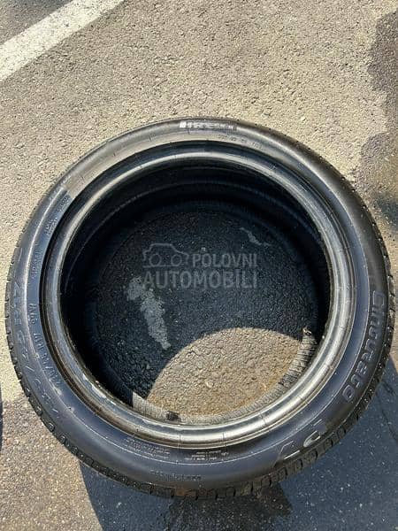 Pirelli 235/45 R17 Letnja