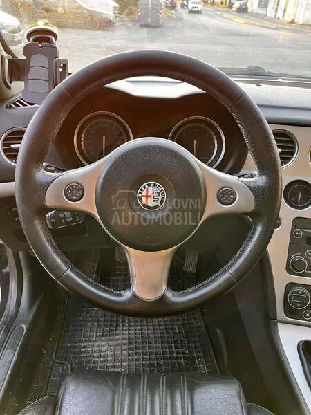 Alfa Romeo 159 