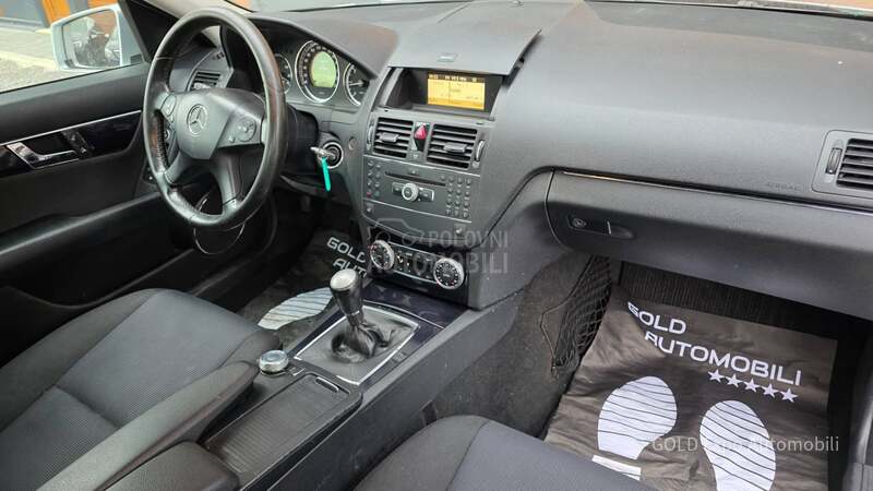 Mercedes Benz C 220 2.1 FUL AVANTGARD