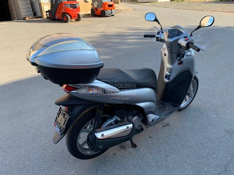 Honda SH 300 A