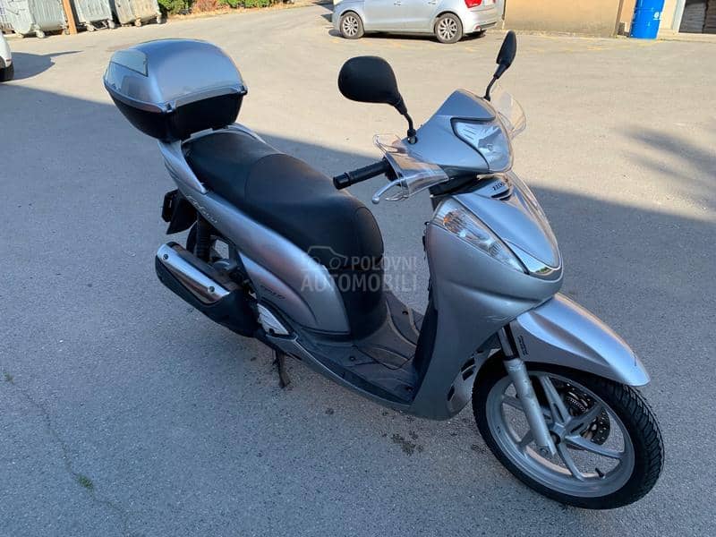 Honda SH 300 A