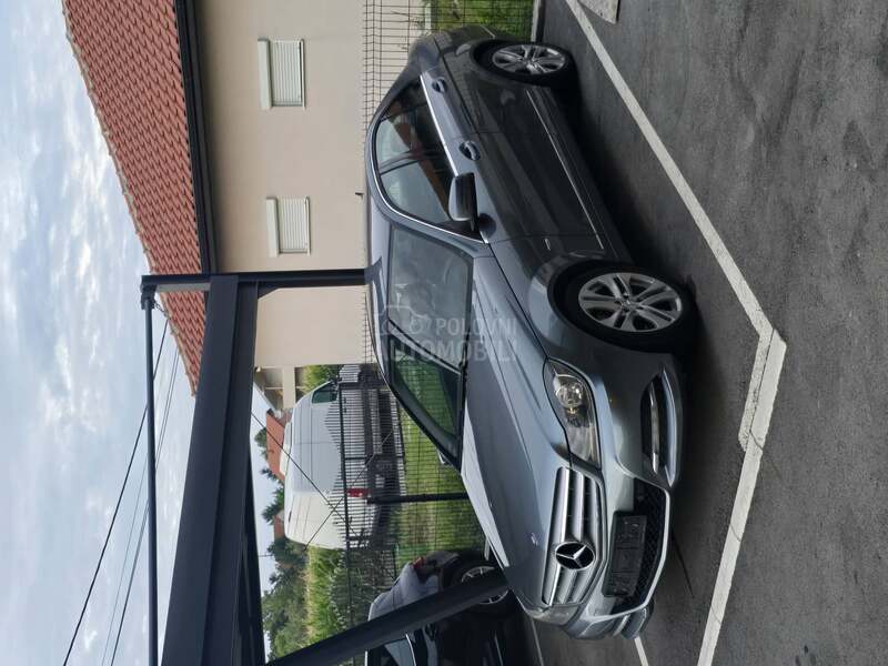 Mercedes Benz C 180 AVANTGARDE