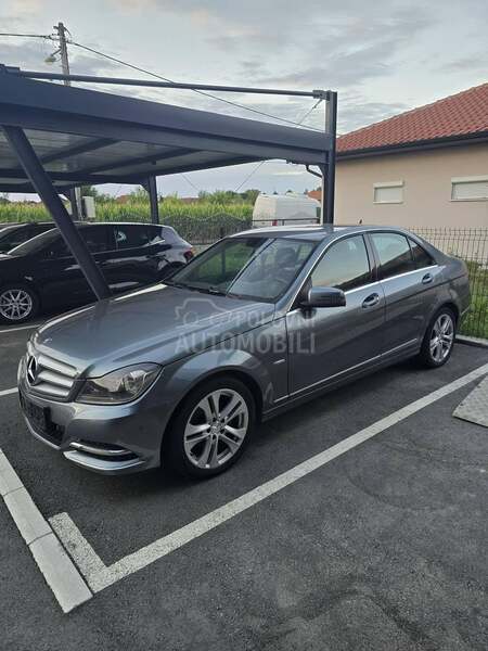 Mercedes Benz C 180 AVANTGARDE