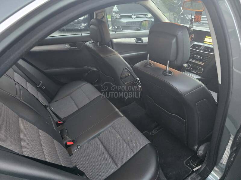Mercedes Benz C 180 AVANTGARDE