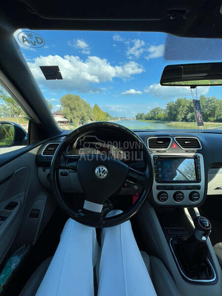 Volkswagen EOS 