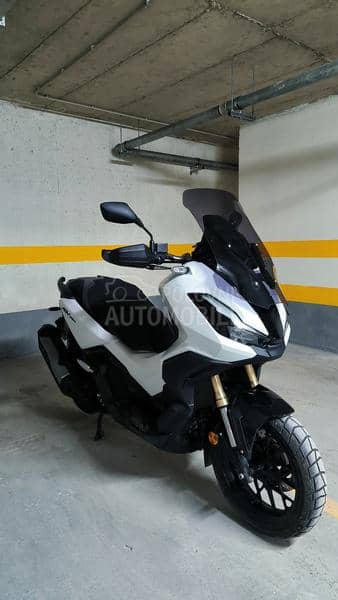 Honda ADV 350