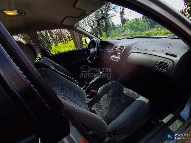 Mazda 323 BJ SEDAN