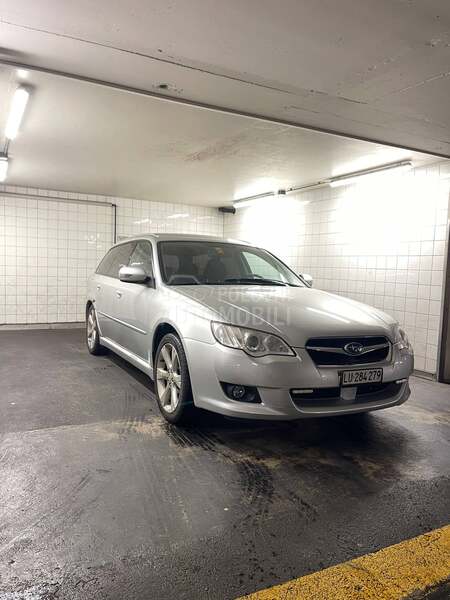 Subaru Legacy 2.0R AWD