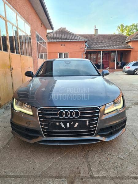 Audi A7 -  kompletan auto u delovima