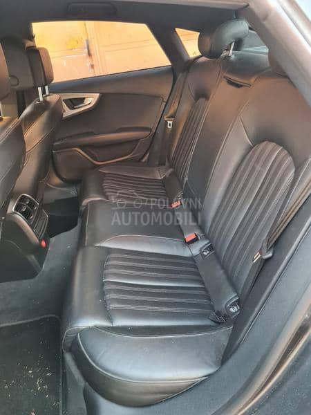 Audi A7 -  kompletan auto u delovima