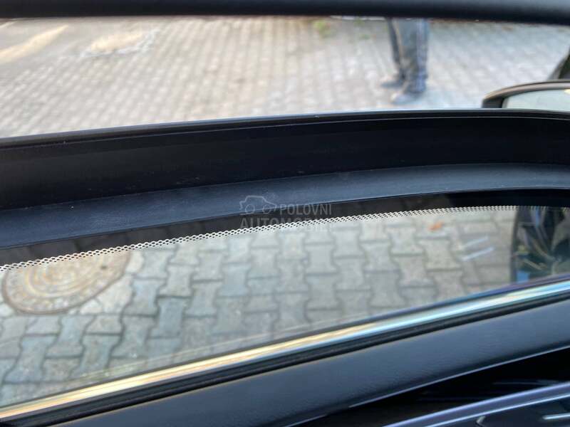 Volkswagen Touareg 3.0 TSI  BLINDIRAN