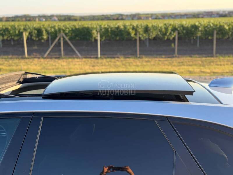 Jaguar F pace R-Sport
