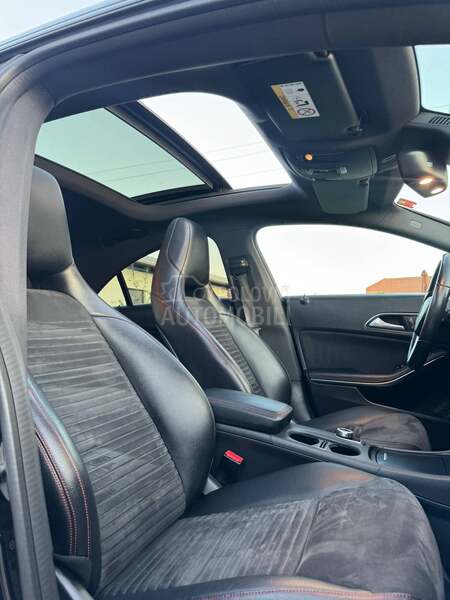 Mercedes Benz CLA 220 AMG