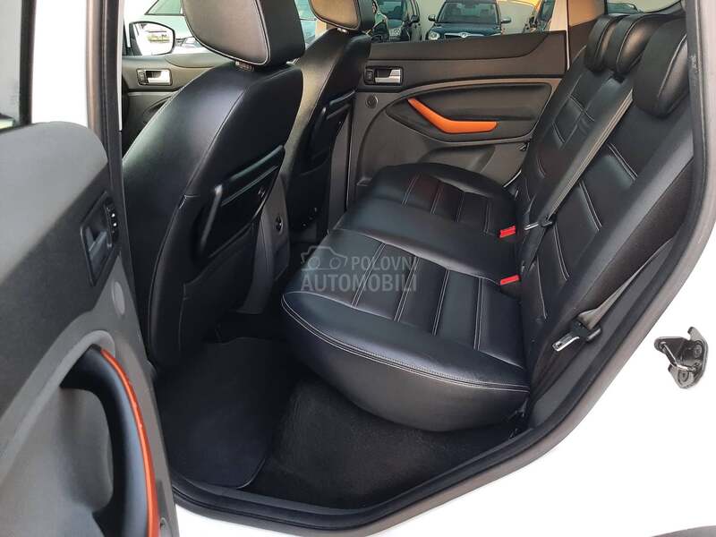 Ford Kuga 2.0 TDCI 4x4 CH