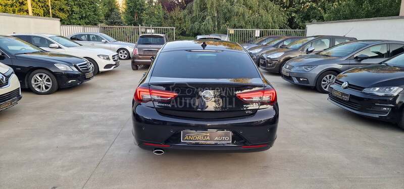 Opel Insignia OPC LINE