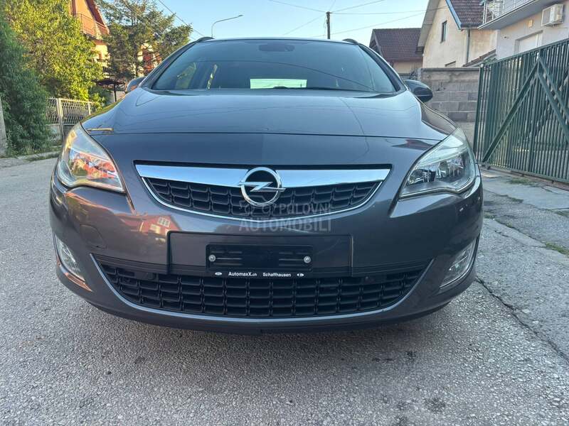 Opel Astra J 1.4 CH