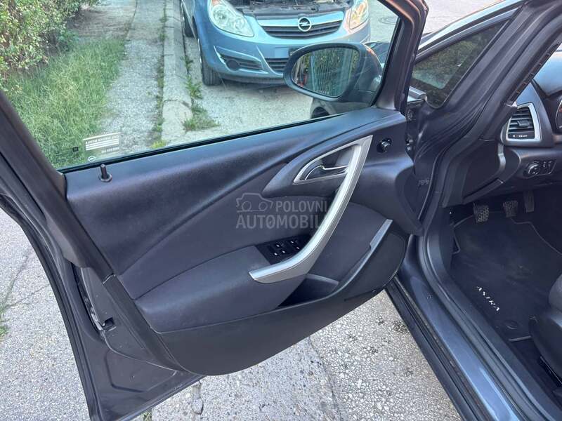Opel Astra J 1.4 CH