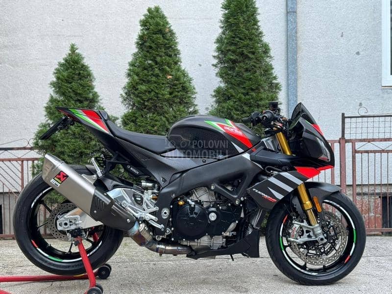 Aprilia RSV4  TUONO FACTORY RSV 4