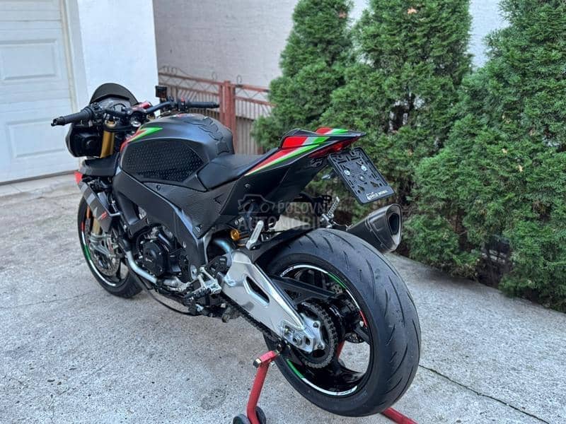 Aprilia RSV4  TUONO FACTORY RSV 4
