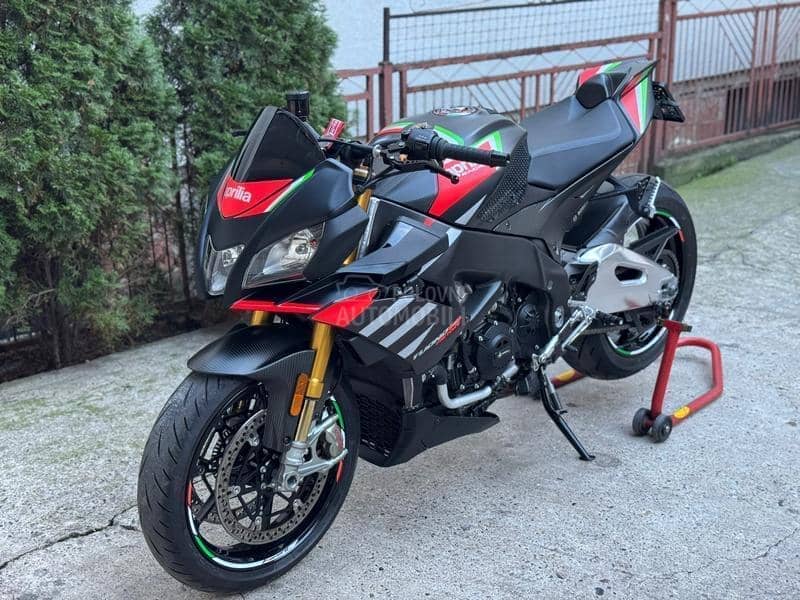 Aprilia RSV4  TUONO FACTORY RSV 4