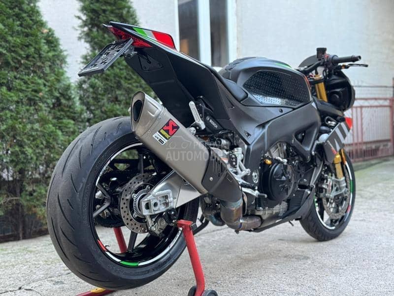 Aprilia RSV4  TUONO FACTORY RSV 4